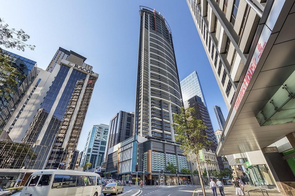 Oaks Brisbane Aurora Suites Екстериор снимка