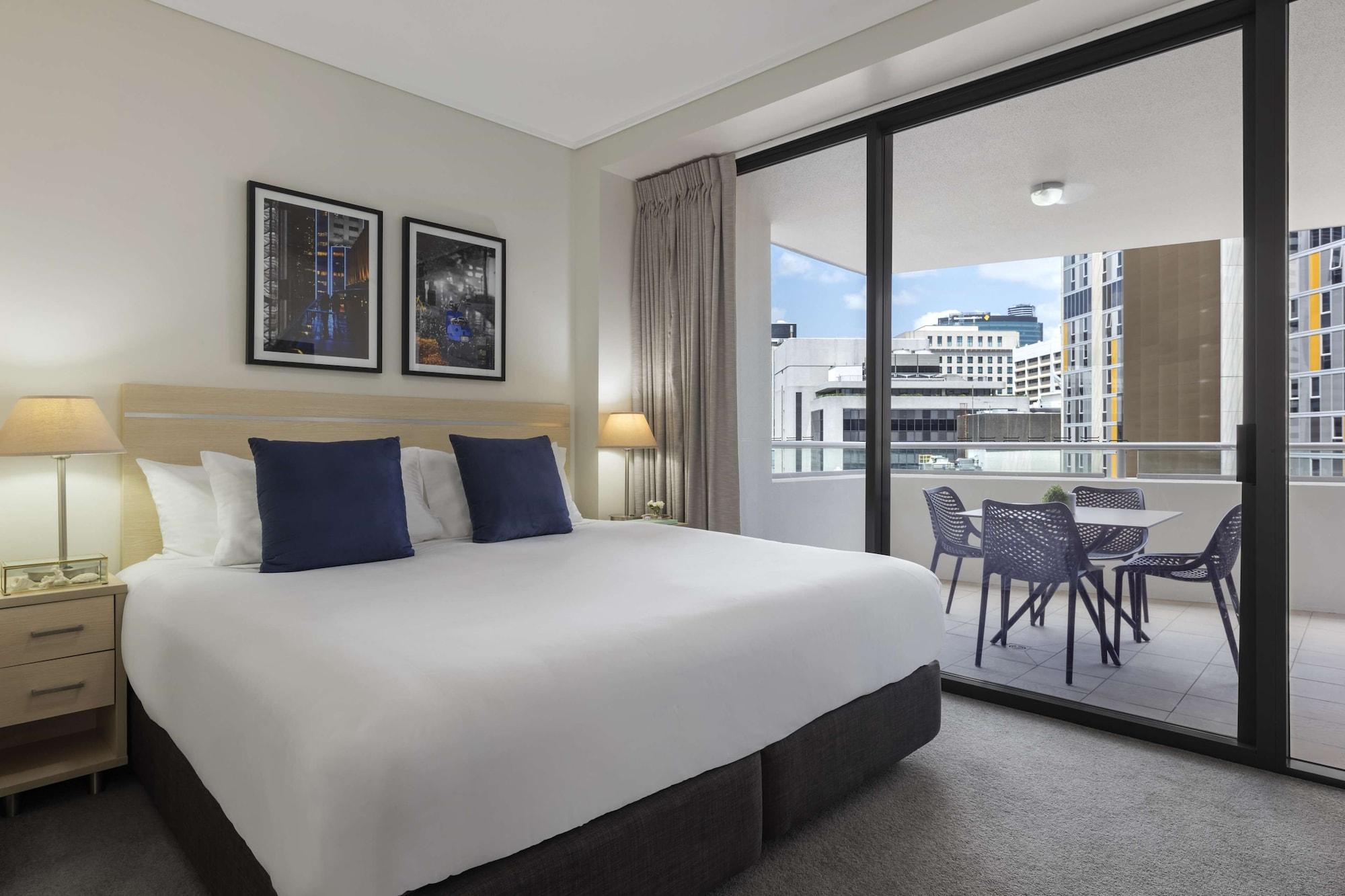 Oaks Brisbane Aurora Suites Екстериор снимка