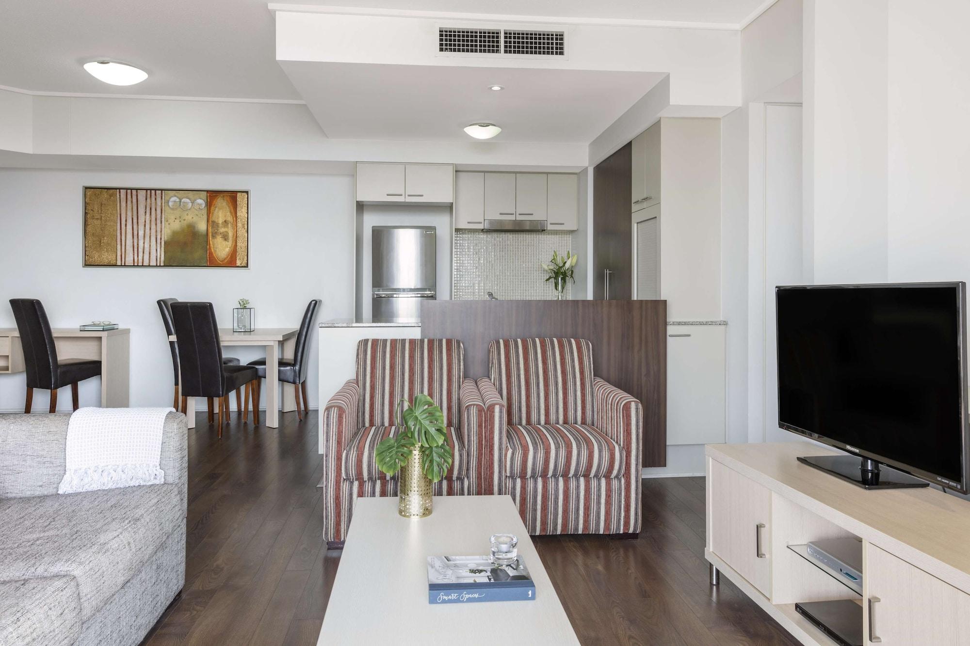 Oaks Brisbane Aurora Suites Екстериор снимка