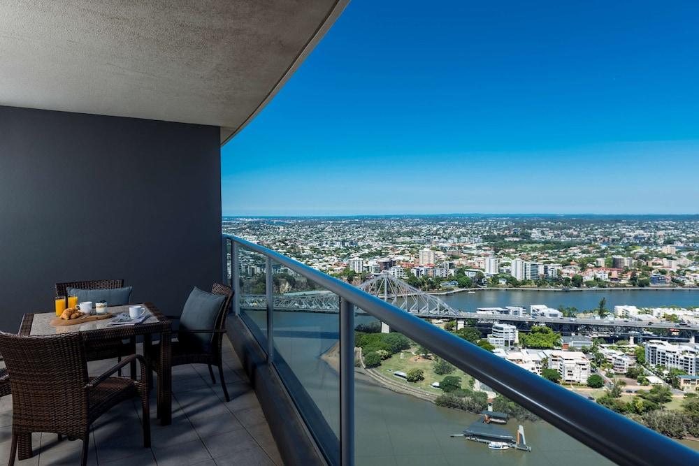 Oaks Brisbane Aurora Suites Екстериор снимка
