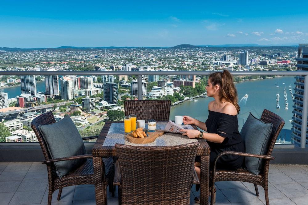 Oaks Brisbane Aurora Suites Екстериор снимка