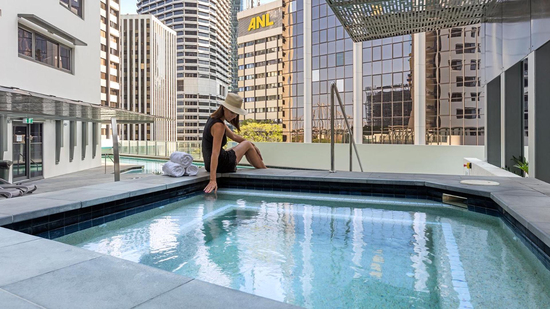 Oaks Brisbane Aurora Suites Екстериор снимка