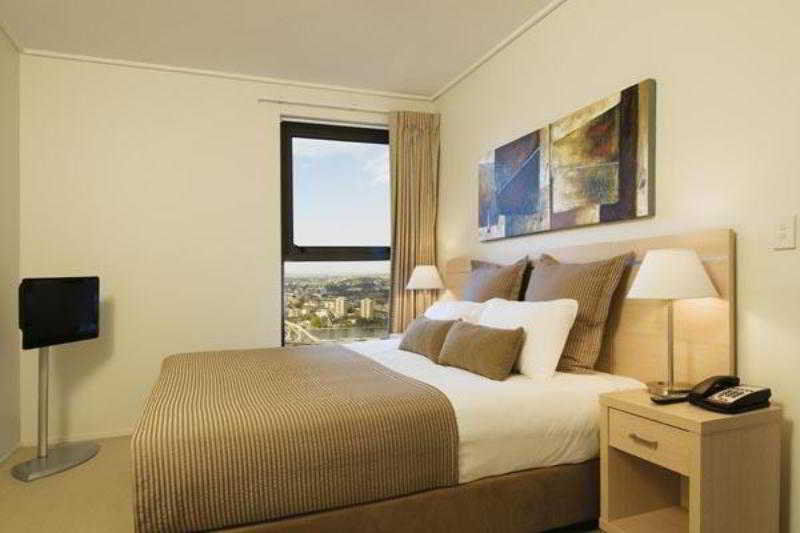 Oaks Brisbane Aurora Suites Екстериор снимка