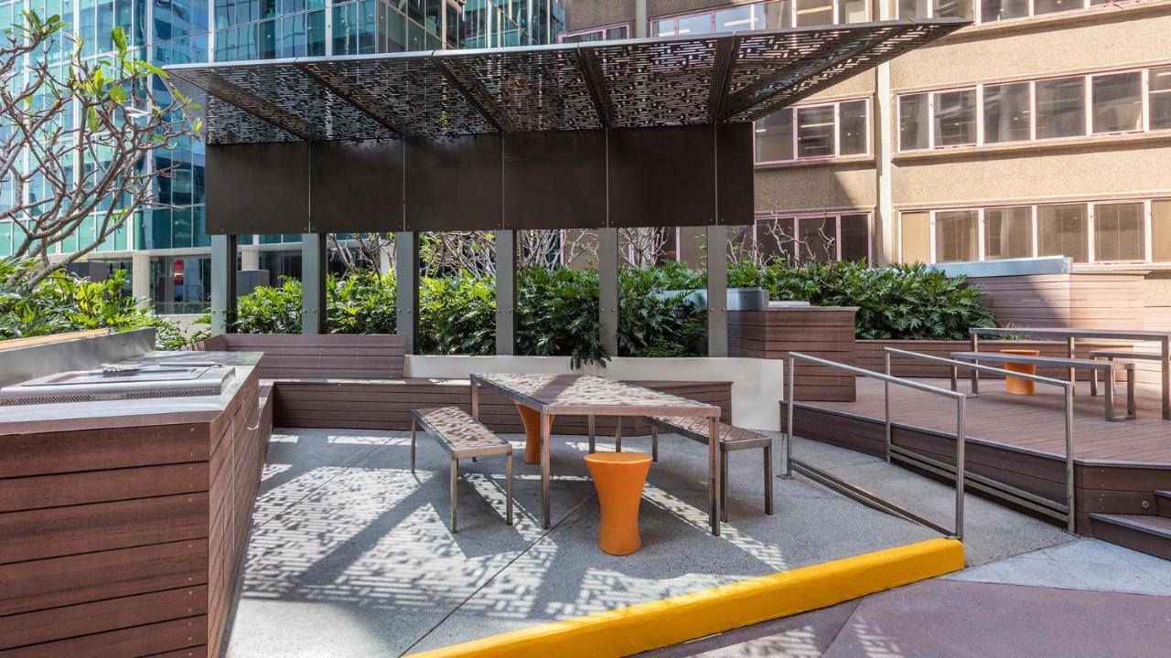 Oaks Brisbane Aurora Suites Екстериор снимка
